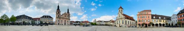 ludwigsburger marktplatz, deutschland - ludwigsburg stock-fotos und bilder