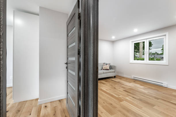 istock Luxury renovated modern house with backyard 1500892081