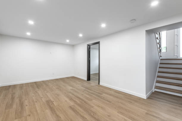 istock Luxury renovated modern house with backyard 1500892113