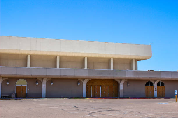 istock Abandoned Department Store With Boarded Up Entrances 1500959504