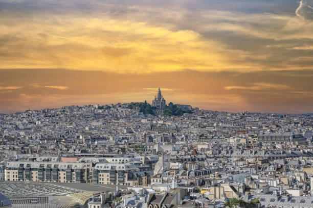 istock Paris, Montmartre and the Sacre-Choeur basilica 1501021966