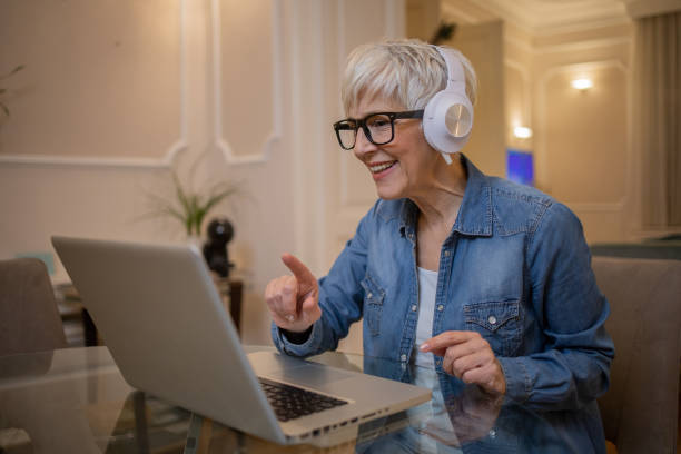 istock Woman working from home 1501023089