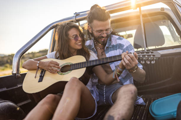 istock Couple on a summer road trip 1501034332