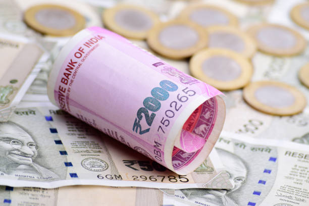 istock Indian rupee note of 2000 closeup, demonetization 1501040336