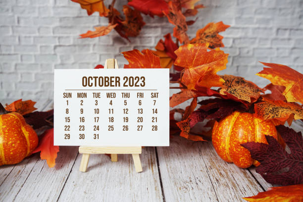 istock monthly calendar maple leaf decoration on wooden background 1501095335