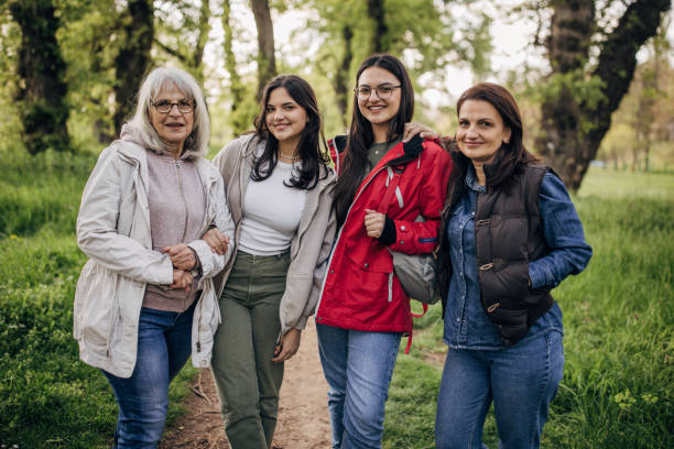 istock Family in nature 1501133128