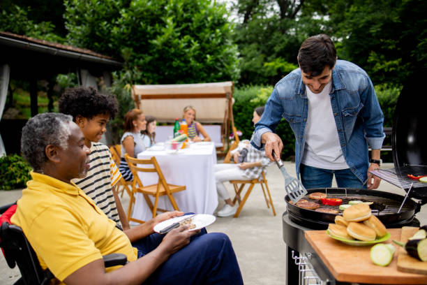 istock Family is preparing a barbecue outside 1501137960