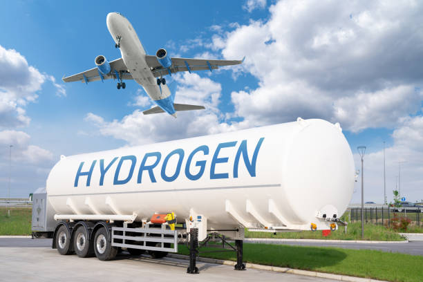 istock Airplane and hydrogen tank trailer. 1501146916