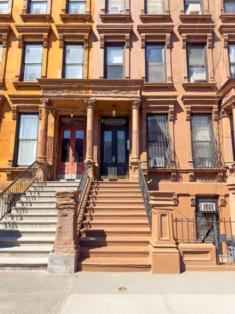 istock Building entrance 1501154219