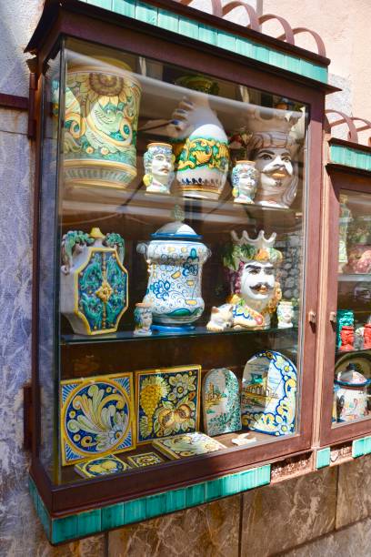 istock Traditional Sicilian Pottery 1501179544