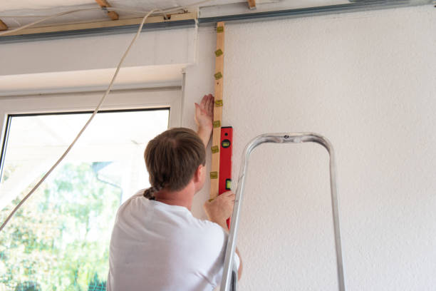 istock two craftsmen renovate an apartment 1501194511