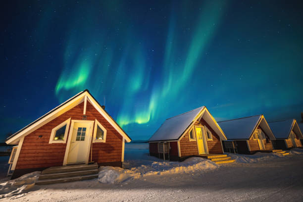 lights in the sky - aurora borealis aurora polaris lapland finland imagens e fotografias de stock