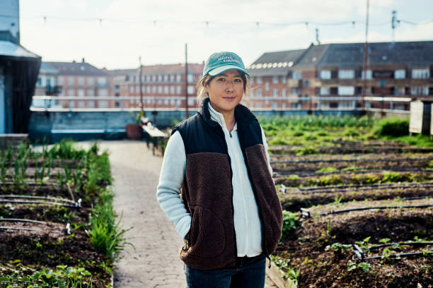 istock Growing Green Cities: Rooftop Crops, Sustainable Agriculture, and Biodiversity 1501249567