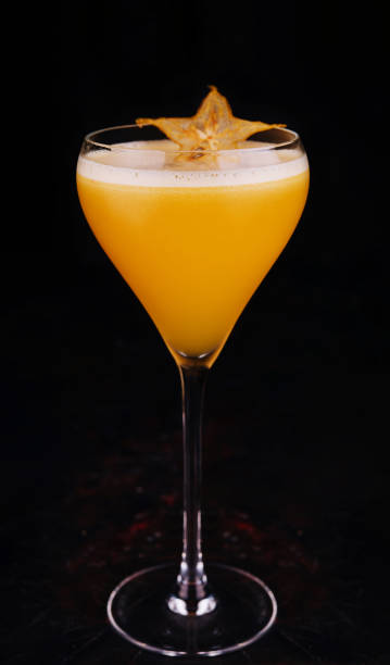 istock refreshing carambola martini cocktail with champagne 1501564542