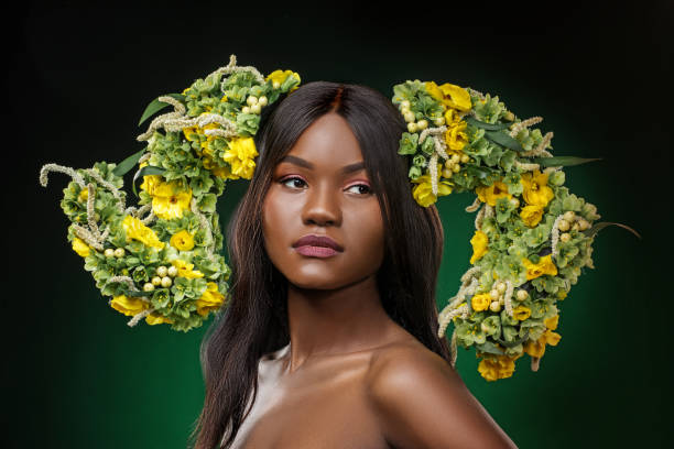istock Floral African Flower Queen 1501675280