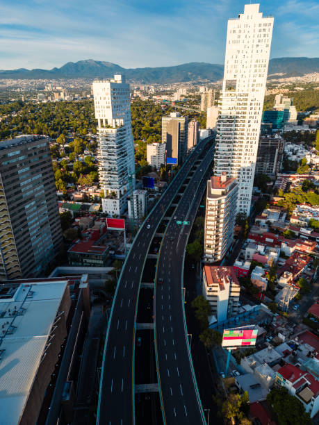 istock Cityscape at sunrise 1501984726
