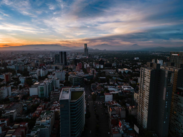 istock Cityscape at sunrise 1501985570