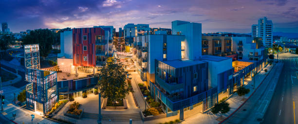 architettura ca di los angeles nel tardo pomeriggio - los angeles county city of los angeles apartment built structure foto e immagini stock