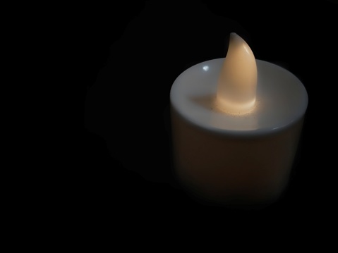 Power this candle with long-lasting batteries