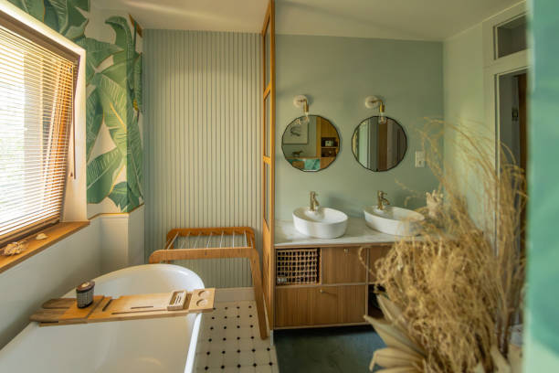 istock Luxurious stylish bathroom in a modern apartment 1502219779
