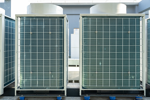 Central refrigeration equipment on the roof of commercial buildings