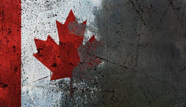 unheilvoller moment für kanada: nationalflagge wird von einer zerkratzten grunge-betonwand gelöscht, mit kopierraum - falsche malerei wände stock-fotos und bilder