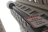 stoppschild-in-der-stadt.jpg?b=1&s=170x170&k=20&c=WXWUD0SqEQg9yYYPncZ2c9giIiZ2BuADUZLfyvZ7RGI=