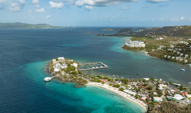 coki beach, st. thomas, usvi - st thomas above high angle view coki beach imagens e fotografias de stock