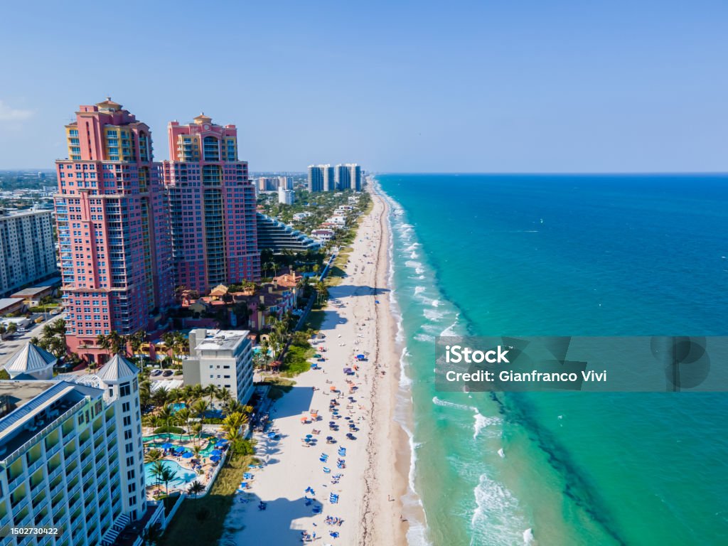 Beautiful aerial footage of the Miami - Orlando - Fort Lauderdale  suburbs and buildings in the sunset Fort Lauderdale Stock Photo