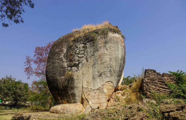 istock Ruined of elephant guardian statue 1502779706