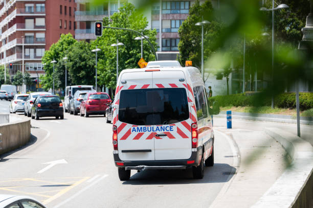 istock Rear view of an ambulance 1502888564