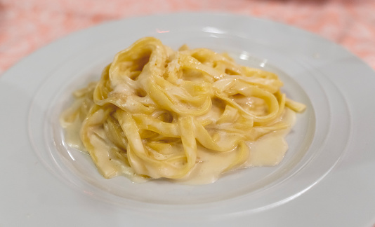 ready-to-eat pasta with delicious sauce