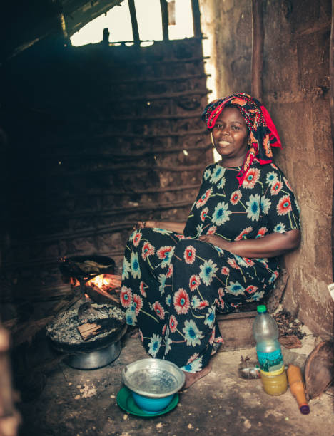 istock traditional food preparing in africa 1502916219