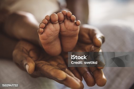 istock Handle with care 1502947732
