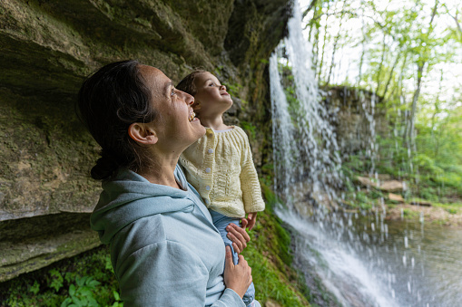 Family enjoys spring in nature.