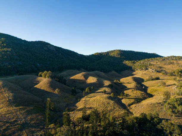 istock Rolling landscape framed by Great Dividing Range, Scenic Rim, Queensland, Australia 1503210374