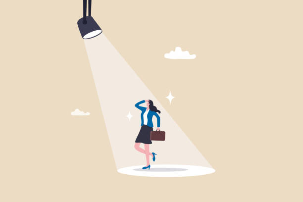 ilustraciones, imágenes clip art, dibujos animados e iconos de stock de mujer en el centro de atención, candidata exitosa para la vacante de trabajo, empleada sobresaliente de alto rendimiento, ambición o concepto de oportunidad, empresaria sobresaliente y segura de sí misma en el centro de atención. - evaluación del desempeño