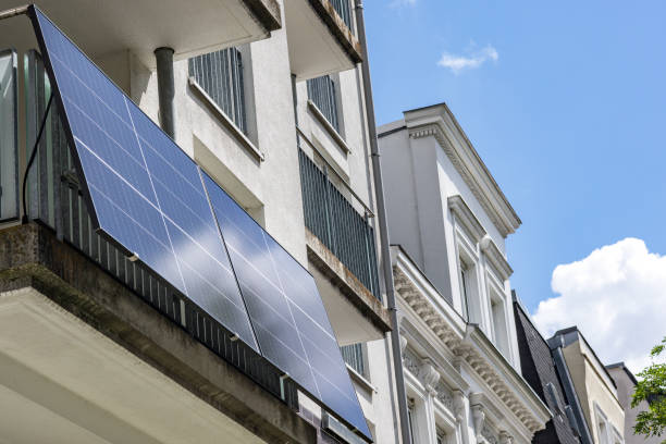 стокові фото, фото роялті-фрі та зображення на тему balcony_solar - балкон