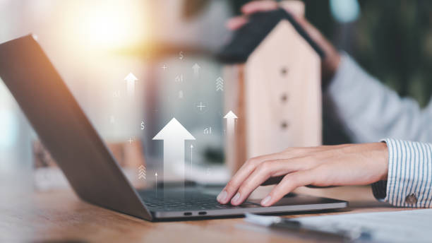 real estate business growth concept ,Increased loan interest ,Investment loan approval build residential homes ,appraisal of property value ,Finding location invest real estate ,mortgaging a home concepto de crecimiento del negocio de bienes raíces, aumento del interés del préstamo, aprobación del préstamo de inversión construir casas residenciales, evaluación del valor de la propiedad, encontrar la ubicación invertir bienes raíces, hipote