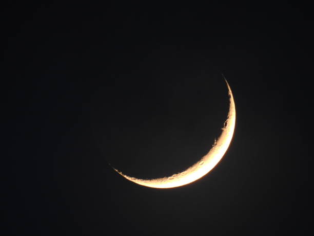 istock A beautiful quarter crescent moon in detail 1503398273