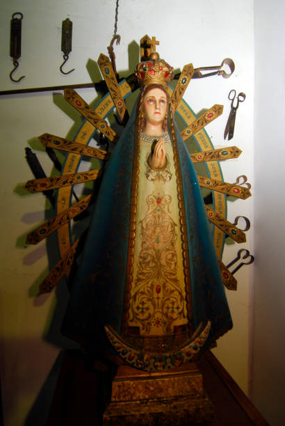 istock adoration of the virgin mary 1503450876
