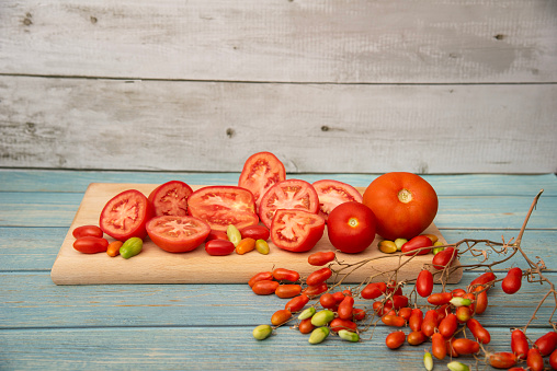 Fresh tomatoes, Tomato, Set of fresh whole and sliced tomatoes, Colorful ripe tomato