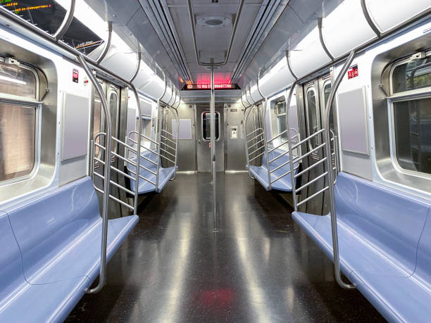 Metro Inside Example 70+ Inside Nyc Subway Car Fotografías de stock, fotos e imágenes libres ...
