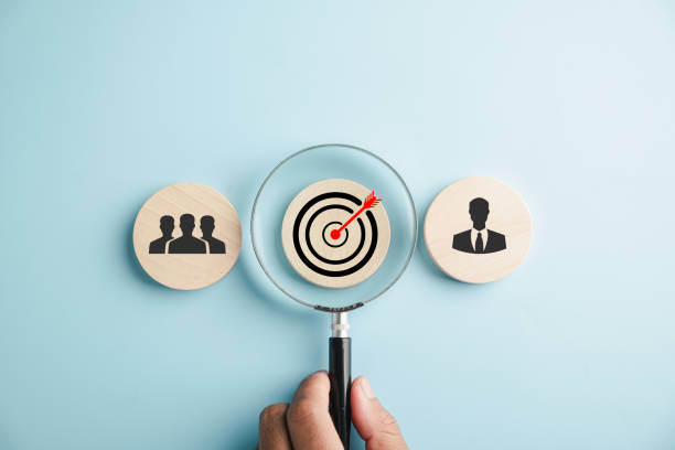 istock magnifier glass directed at a target icon 1503645391