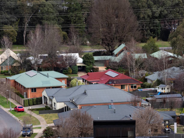 istock Suburban neighbourhood 1503662404