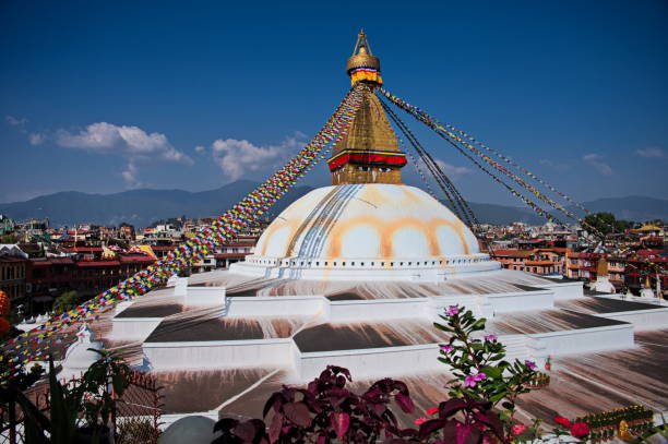 istock Swoyembunath stupa with prayer flags 1503683838