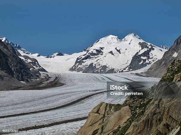 Eiger Monch Y Glaciar Aletsch Foto de stock y más banco de imágenes de Agrietado - Agrietado, Aire libre, Alpes Europeos