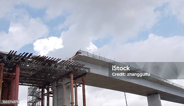Construcción De Puente Foto de stock y más banco de imágenes de Acero - Acero, Aire libre, Arquitectura exterior