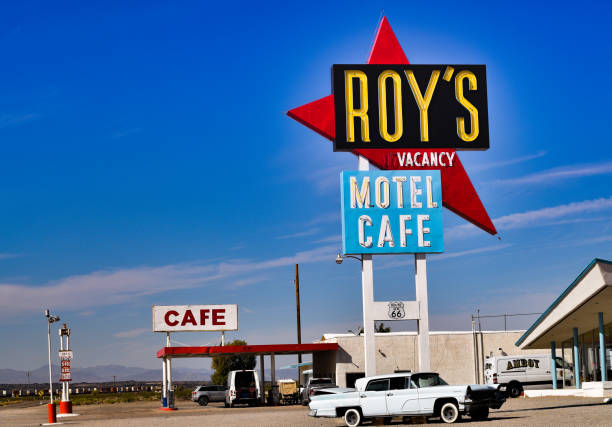 Roy´s Motel on Route 66 Roy´s Motel on Route 66 in California USA motel stock pictures, royalty-free photos & images