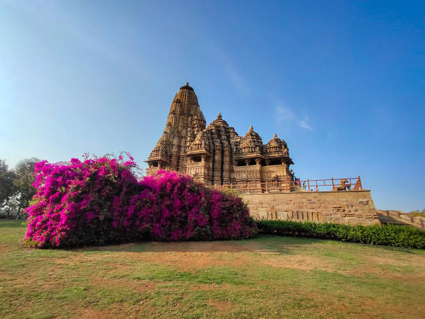 Kandariya Mahadeva Temple, dedicated to Shiva, Khajuraho, Madya Pradesh, India. Kandariya Mahadeva Temple, dedicated to Shiva, Khajuraho, Madya Pradesh, India. Khajuraho is World heritage site and is popular tourist destination. mahadeva-temple stock pictures, royalty-free photos & images